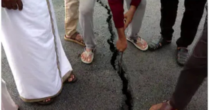 ദേശീയപാതയുടെ മേൽപ്പാലത്തിൽ വിള്ളൽ, എം സാന്‍റ് ഉപയോഗിച്ച് അടയ്ക്കുന്നത് തടഞ്ഞ് നാട്ടുകാർ