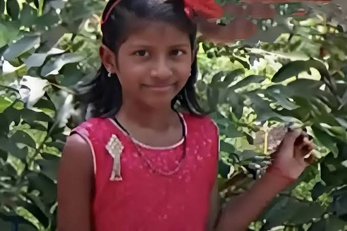 പേവിഷബാധയേറ്റ് കുട്ടി മരിച്ച സംഭവത്തിൽ പുനലൂർ താലൂക്ക് ആശുപത്രിക്ക് വീഴ്ച പറ്റിയെന്ന ആരോപണവുമായി അമ്മ
