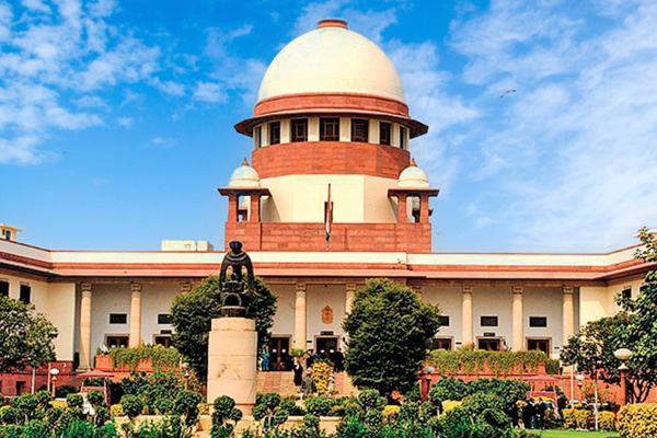 24 മണിക്കൂര്‍ പട്രോളിങ് ശക്തമാക്കണം; തെരുവുനായ വിഷയത്തില്‍ കടുപ്പിച്ച് സുപ്രീം കോടതി